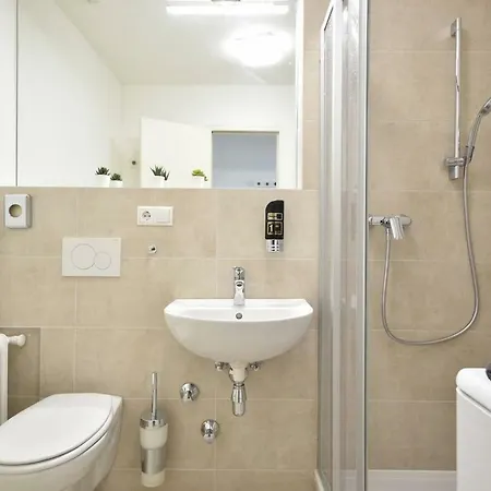 Apartment Charmantes Mini-apartment Mit Guter Anbindung